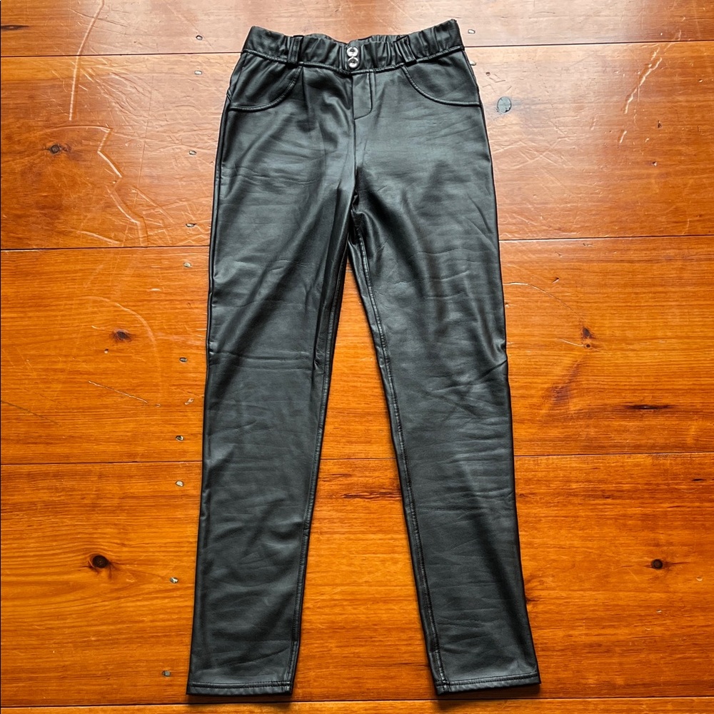Black pleather leggings